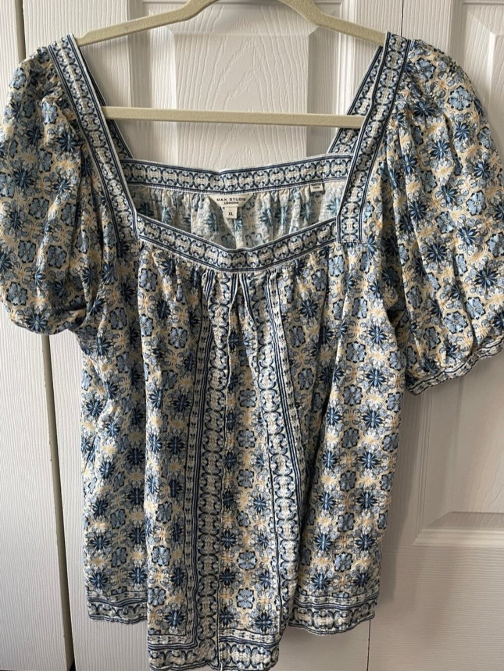 Blue and Cream Floral Puff-Sleeve Square-Neck Top